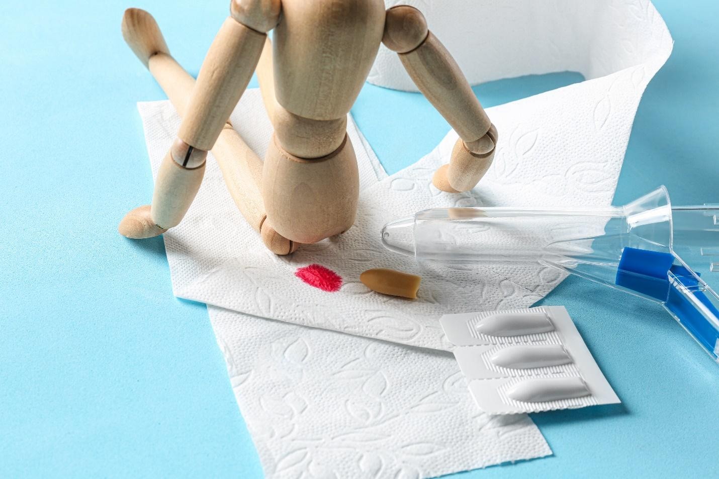 Haemorrhoids versus colorectal cancer symptoms and rectal bleeding assessment